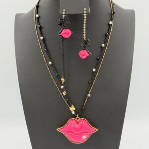 Betsey Johnson Lips First Date Hot Pink Necklace Earrings Set Statement